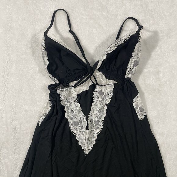 Victoria’s Secret Women’s Size M Black White Lace Cupped Slip Dress Cross Back - Picture 3 of 6